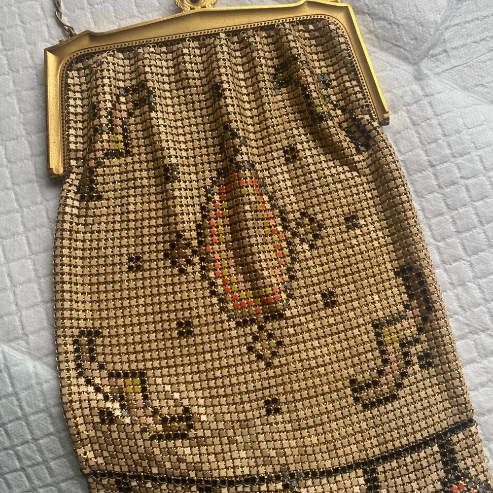 Vintage Antique mesh whiting and Davis enamel purse handbag
